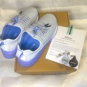 NIB Clove Women's Classic Grey Matter All-Purpose Healthcare Sneakers - Size 6.5